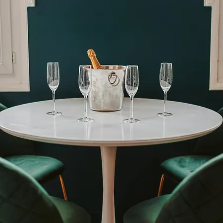 Gatsby - Elegant, Central, Fibre, Tv 4k, Netflix, Literie Confortable Daire