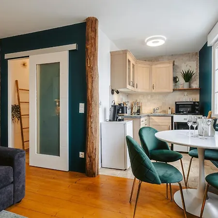 Gatsby - Elegant, Central, Fibre, Tv 4k, Netflix, Literie Confortable 라로셸