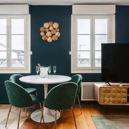 Gatsby - Elegant, Central, Fibre, Tv 4k, Netflix, Literie Confortable Apartment *